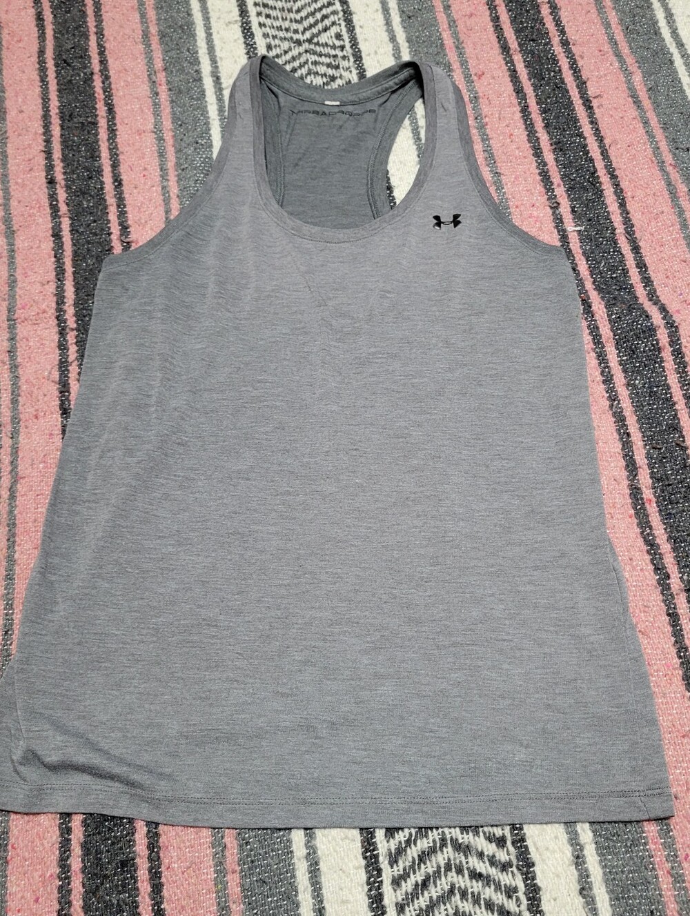 5/$15 under armour tank top